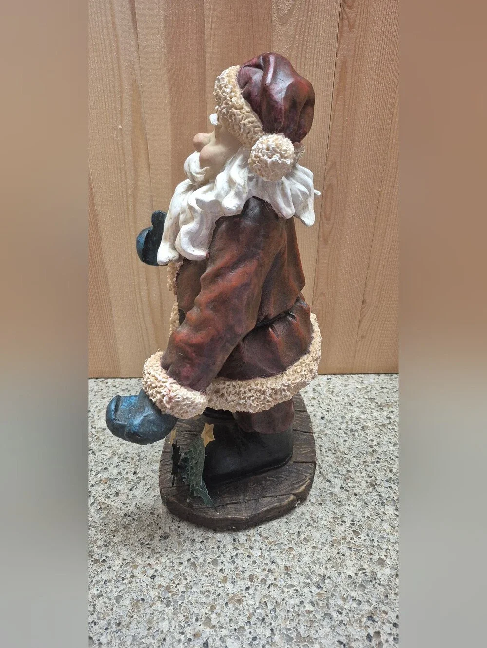 Vintage Style Folk Art Rustic Resin Santa Figurine Statue 14